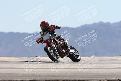 media/Oct-13-2025-Moto Forza (Mon) [[a66d839500]]/3-B Group/Session 4 (Turn 9)/